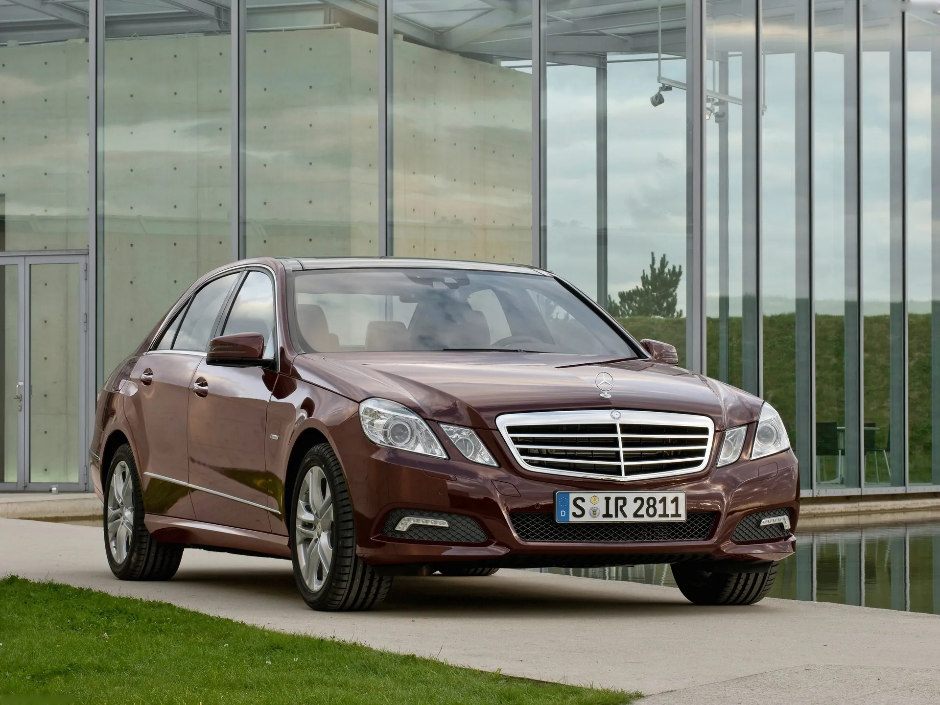 Mercedes-Benz E-Class (2010)