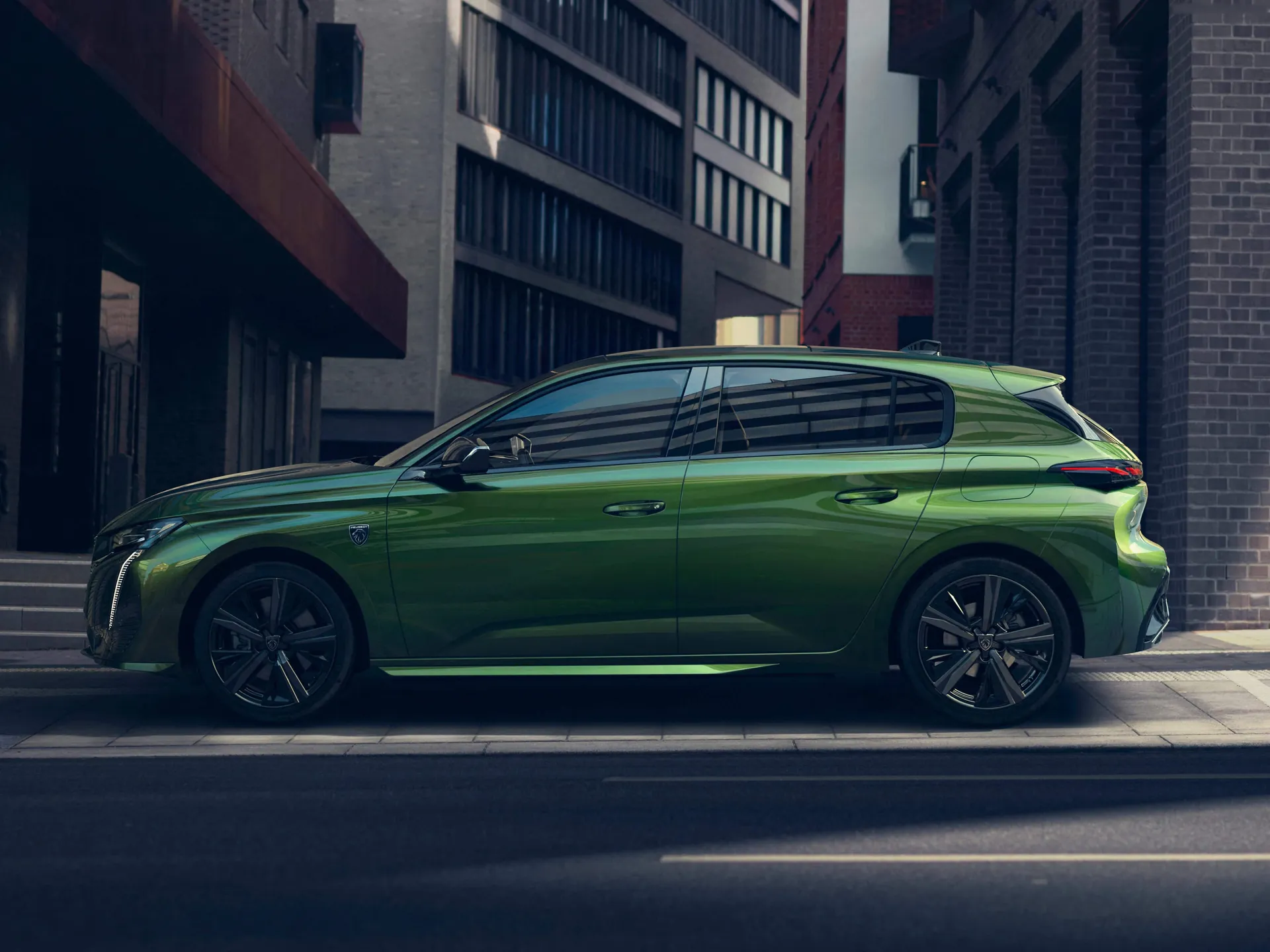 Peugeot 308 (2022) – boční profil