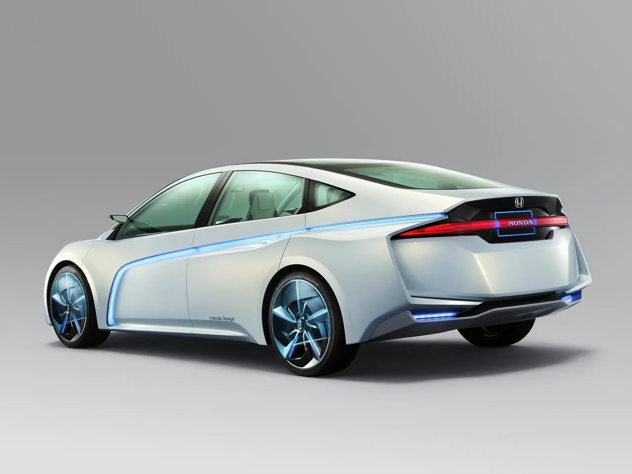 Honda AC-X Concept (2011) – zadní tříčtvrteční pohled