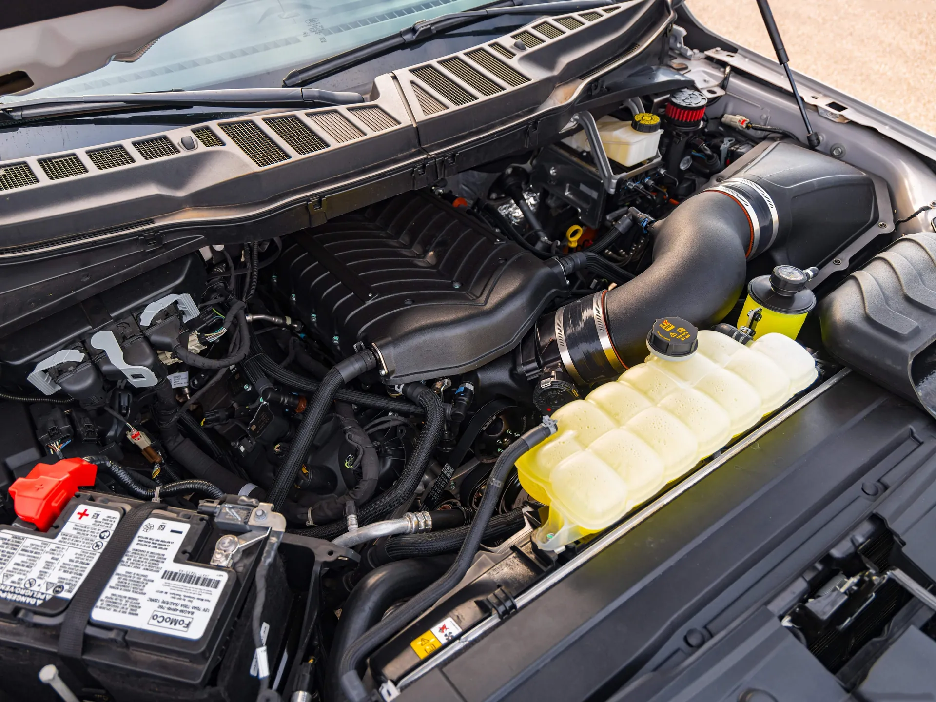 Hennessey Venom 775 F-150 (2023) – motorový prostor