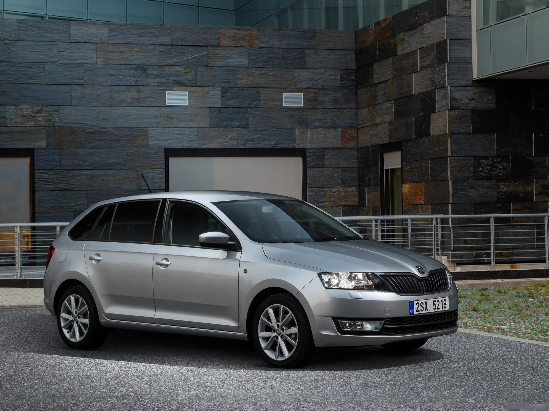 Skoda Rapid Spaceback (2014)