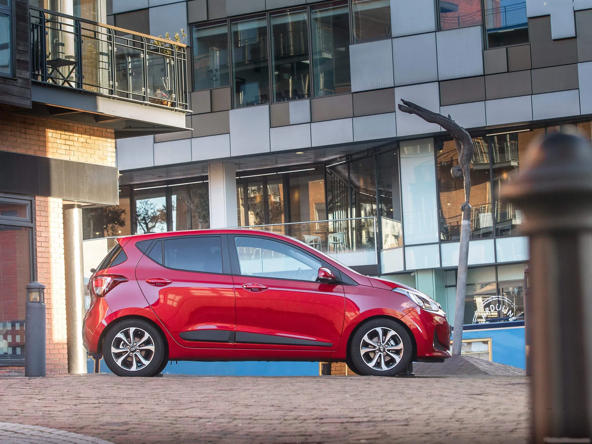 Hyundai i10 (2017) – boční profil