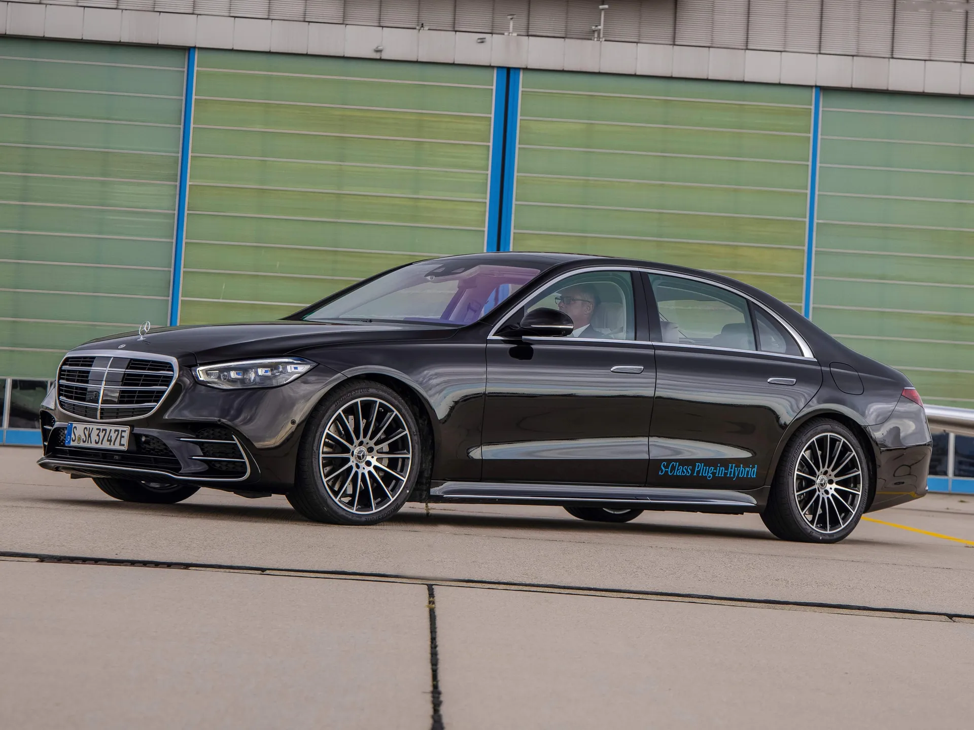 Mercedes-Benz S-Class Plug-in Hybrid (2021)