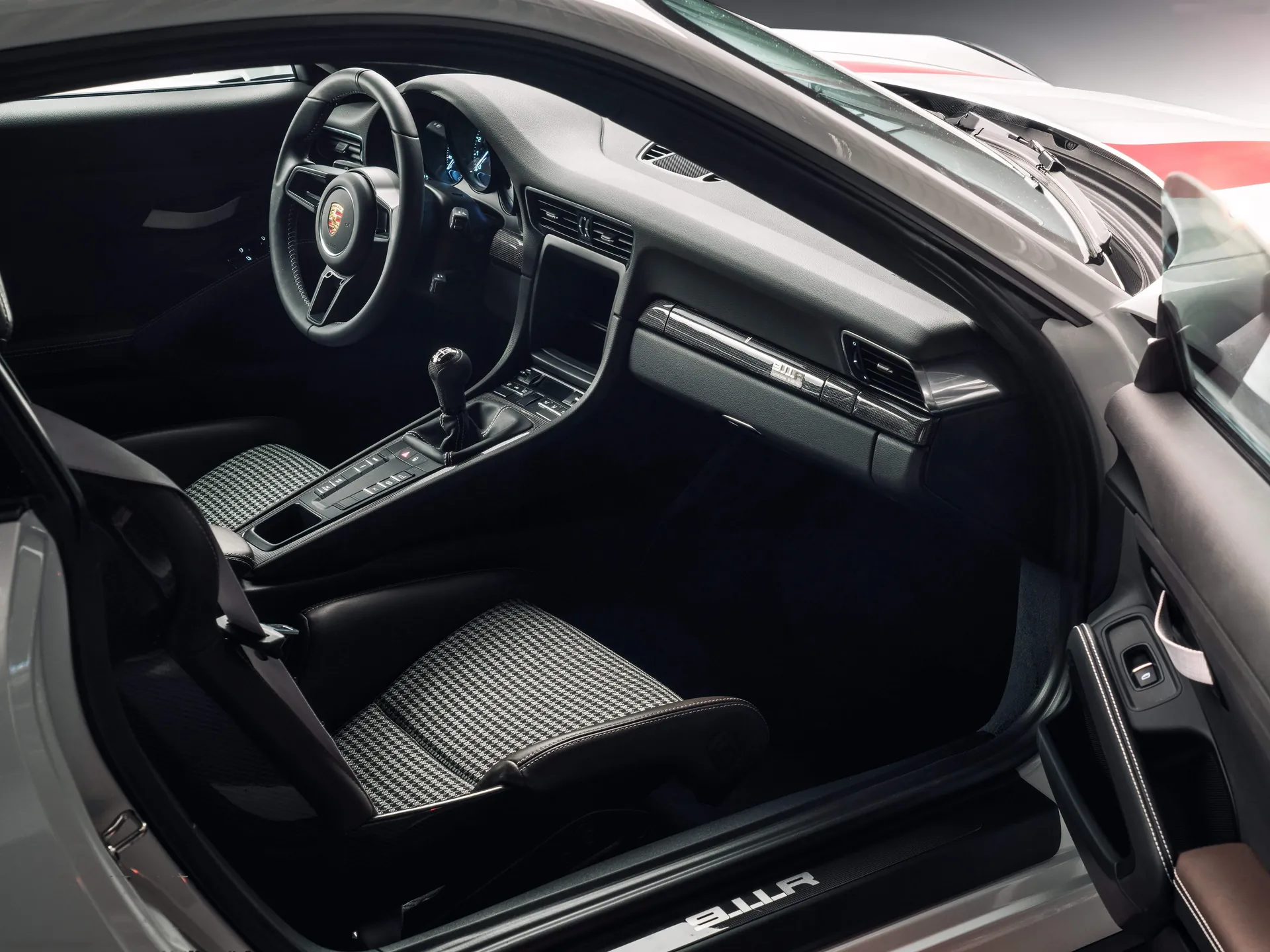 Porsche 911 R (2017) – interiér