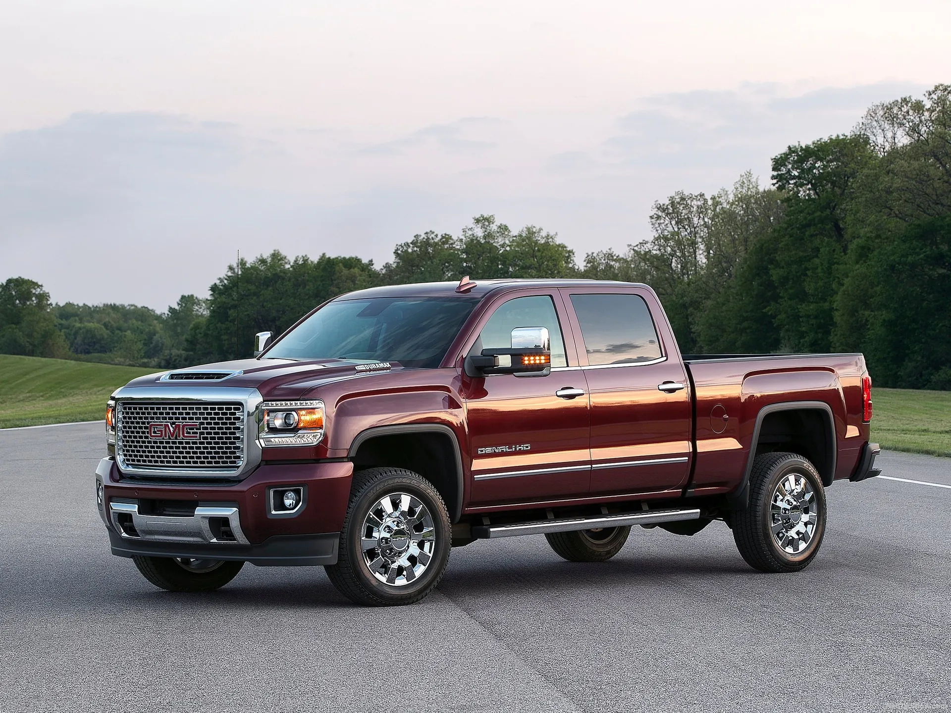 GMC Sierra Denali 2500HD (2017)