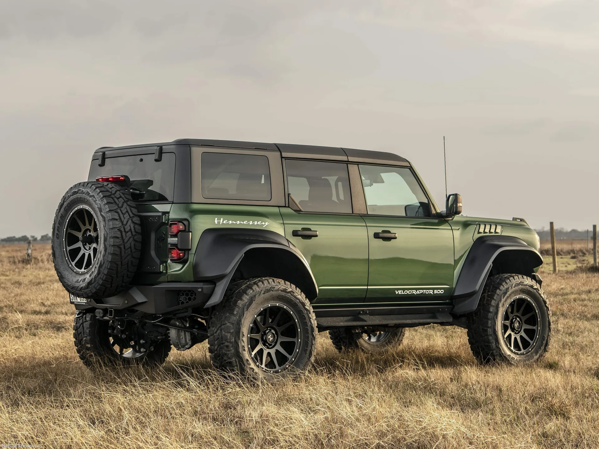 Hennessey VelociRaptor 500 Bronco (2023) – zadní tříčtvrteční pohled