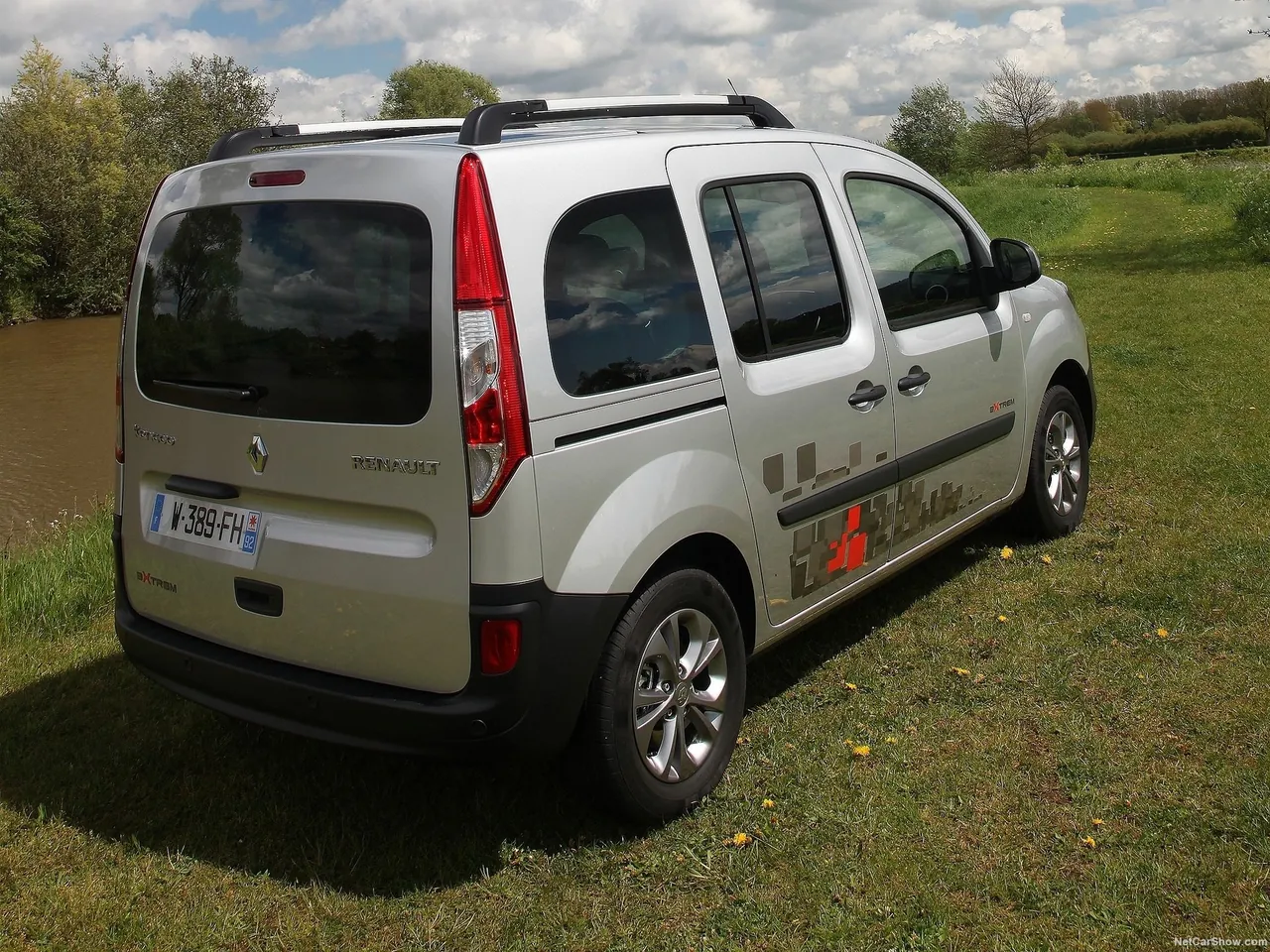 Renault Kangoo (2014) – zadní tříčtvrteční pohled