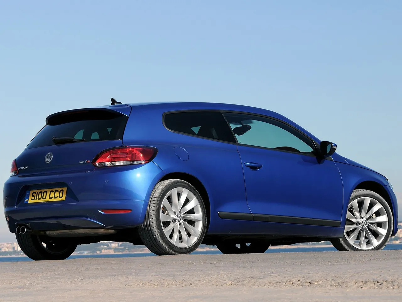 Volkswagen Scirocco (2009) - Rear Three-Quarter