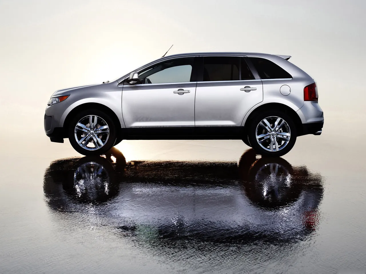 Ford Edge (2011) – boční profil