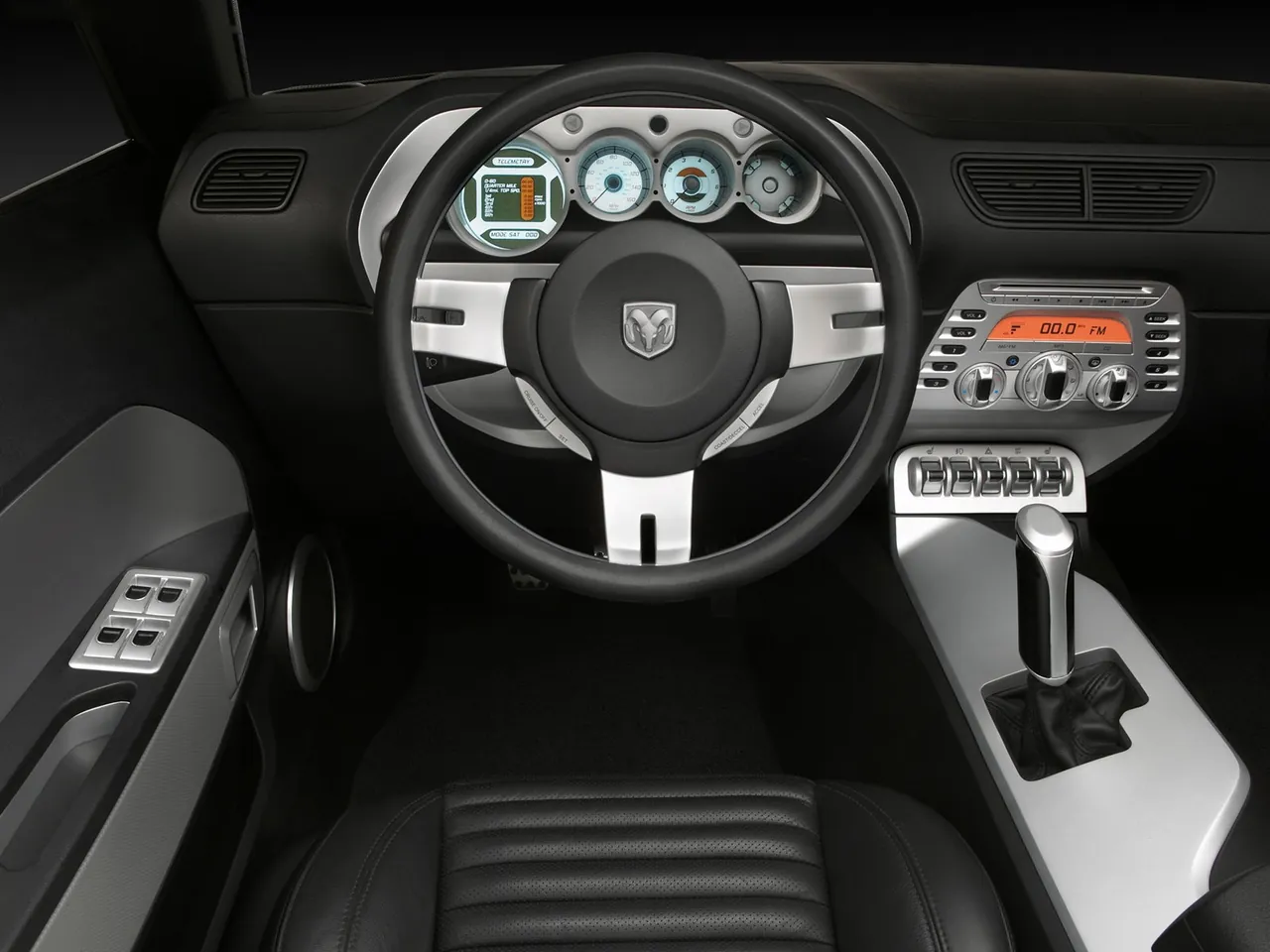 Dodge Challenger Concept (2006) – interiér