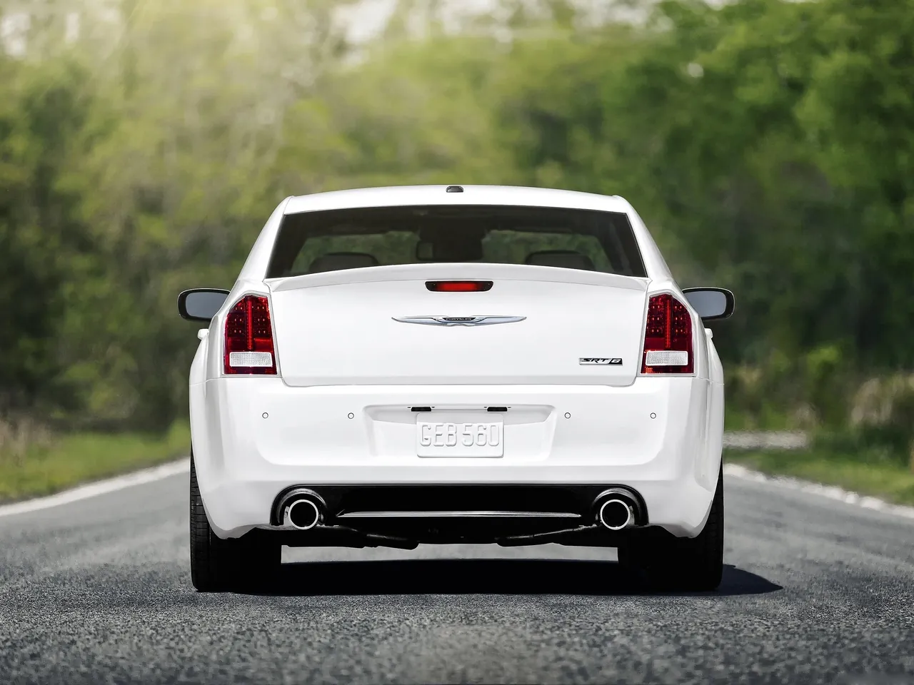 Chrysler 300 SRT8 (2012) – zezadu