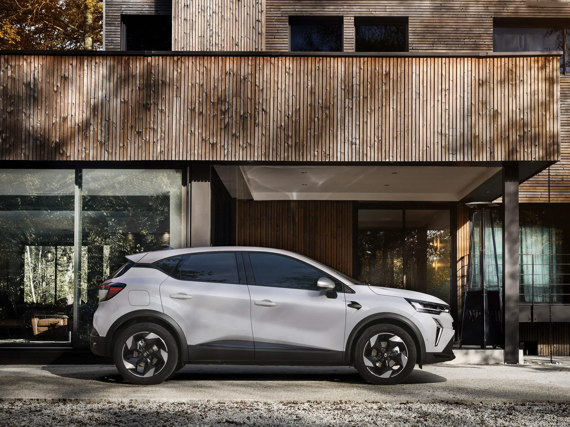 Renault Captur (2025) – boční profil