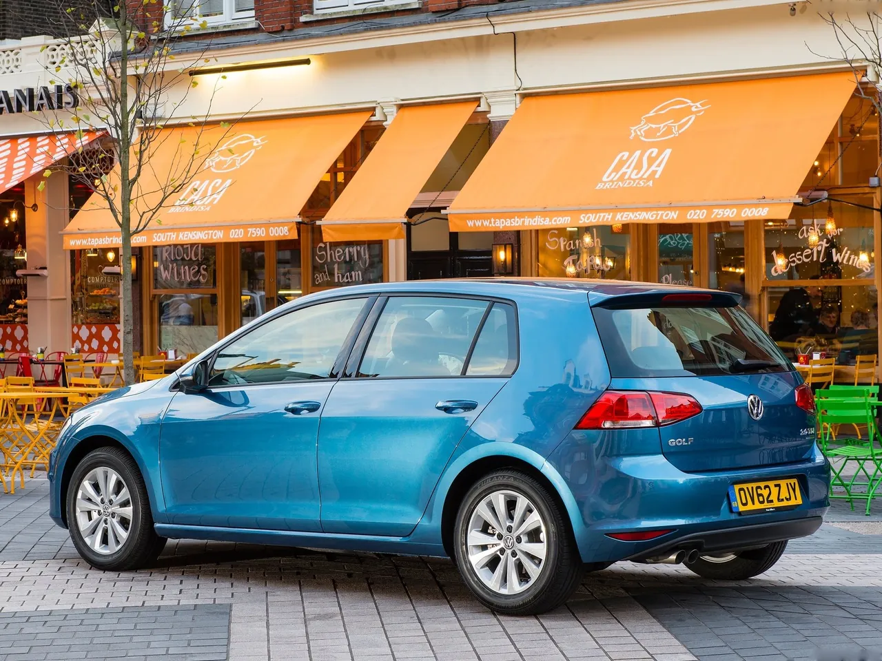 Volkswagen Golf Mk VII [UK] (2013)