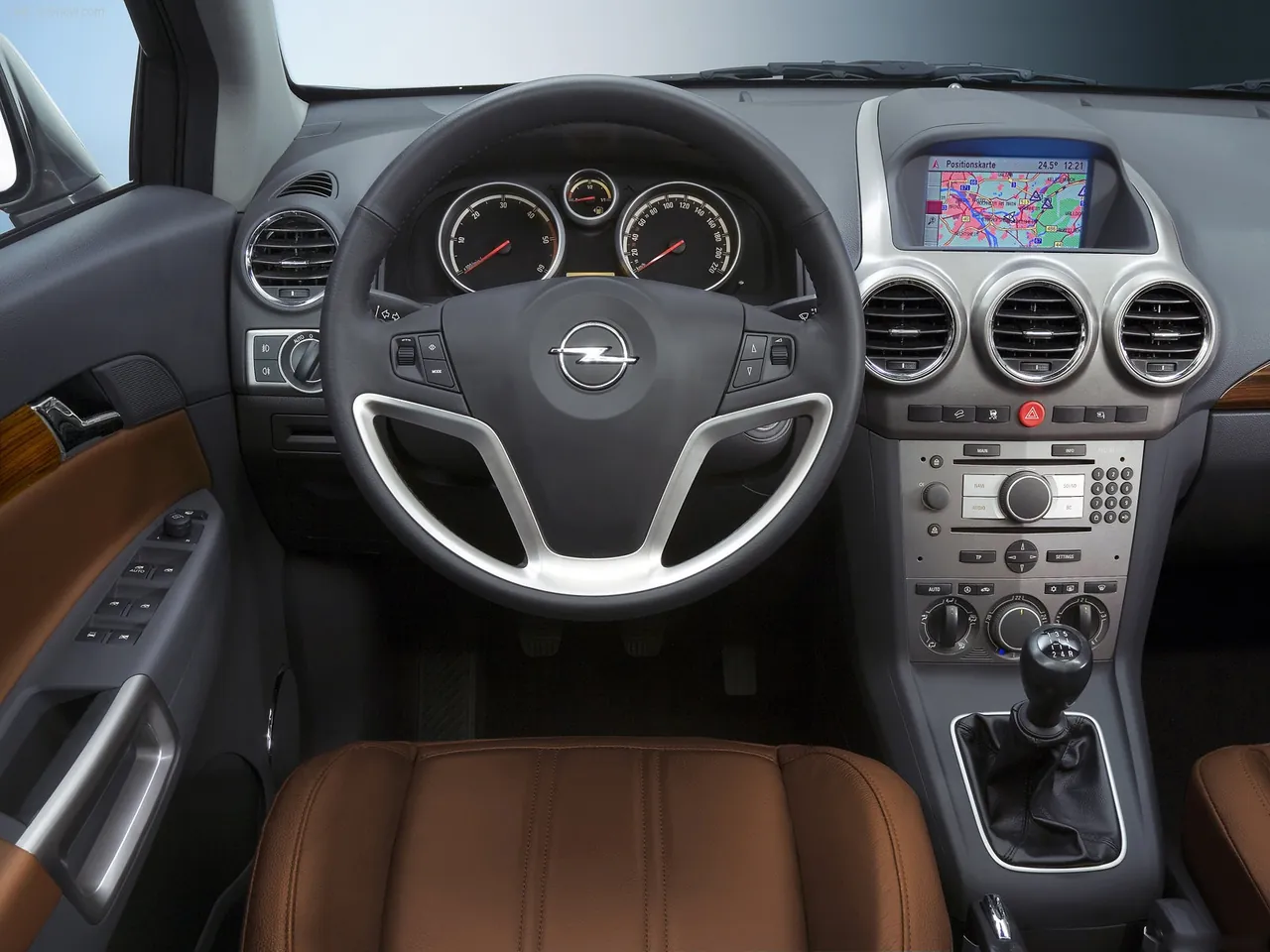 Opel Antara (2007) – interiér