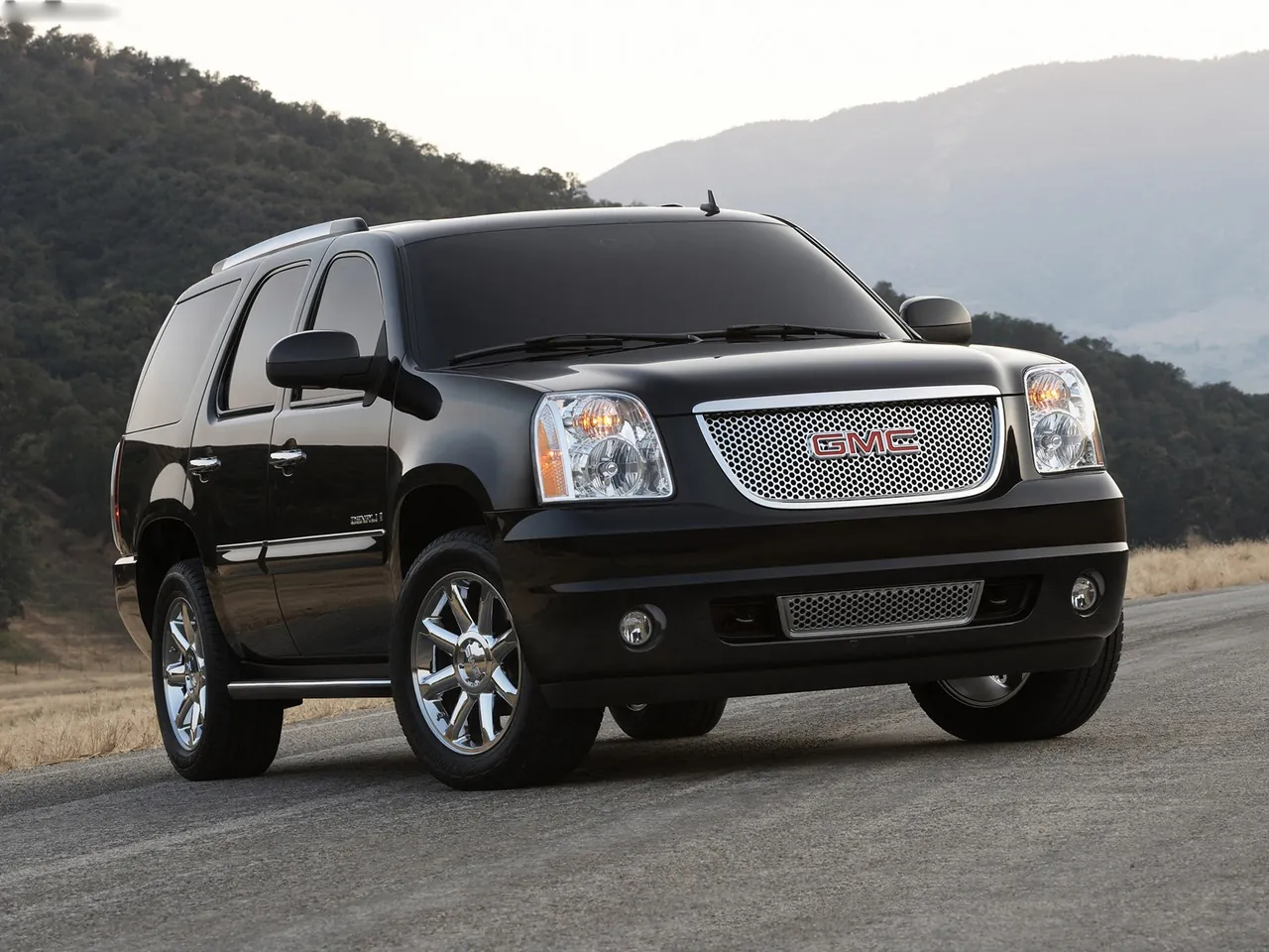GMC Yukon Denali (2007)