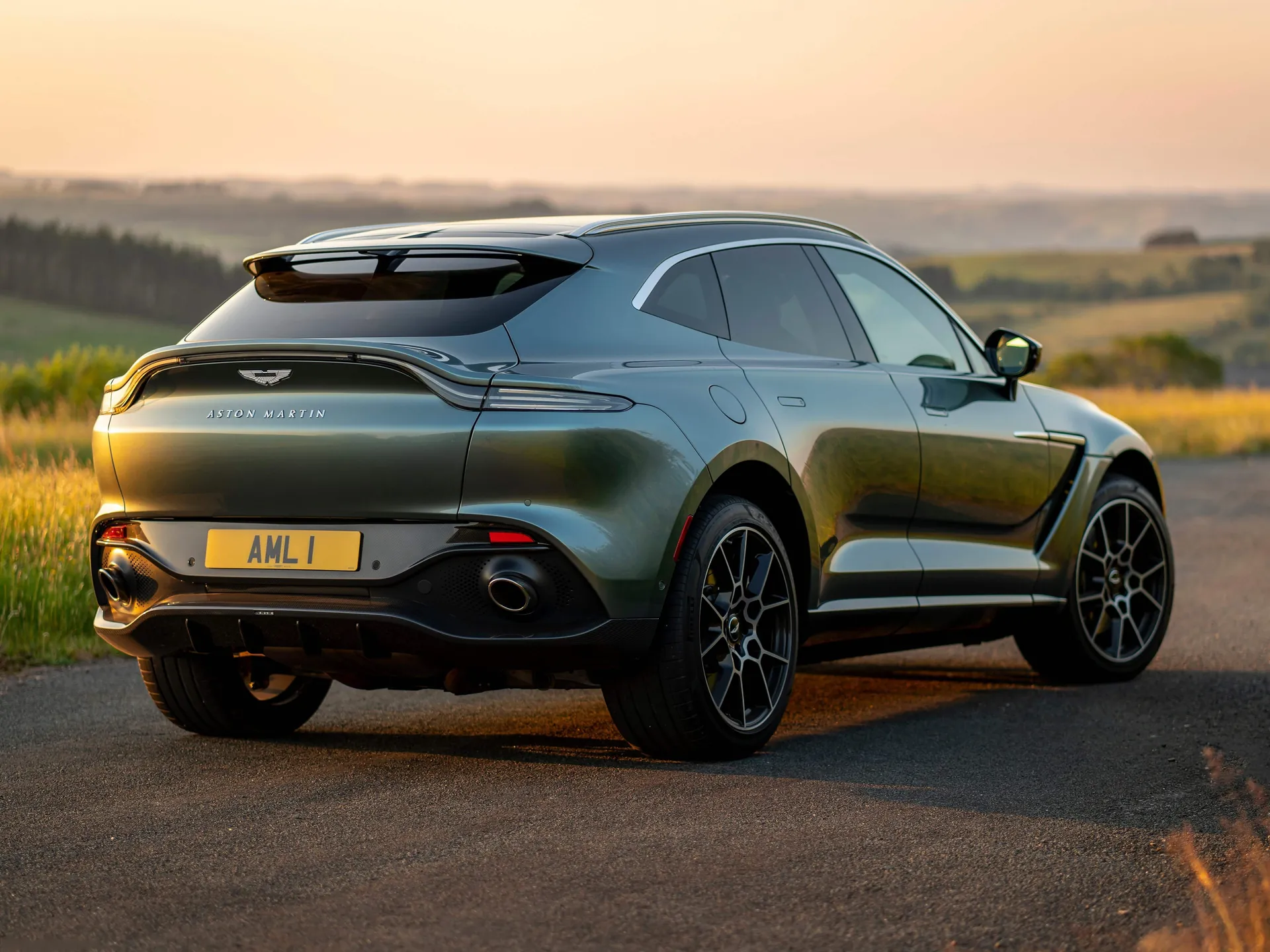 Aston Martin DBX Stirling Green (2021) - Rear Three-Quarter
