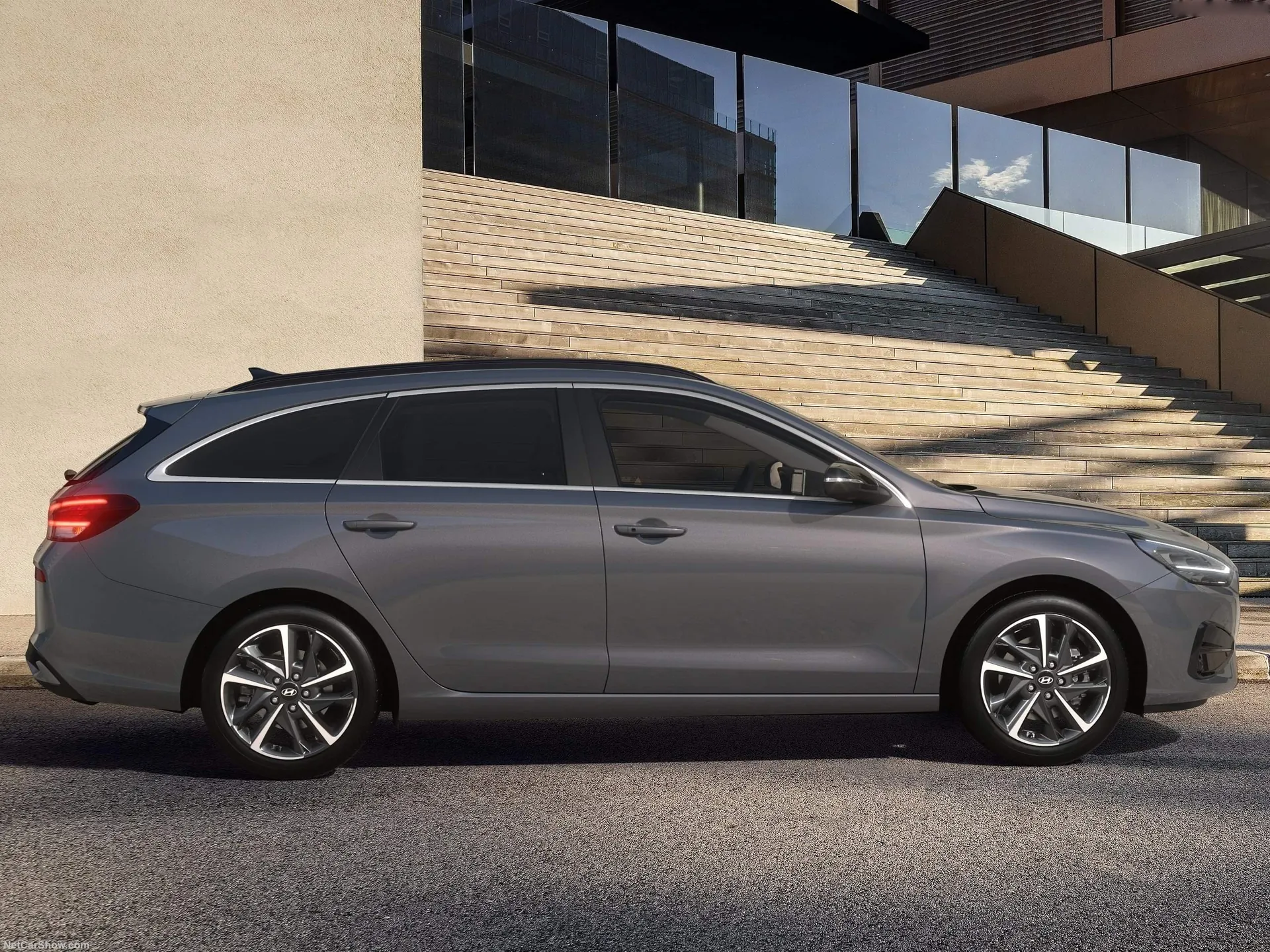 Hyundai i30 Wagon (2025) – boční profil