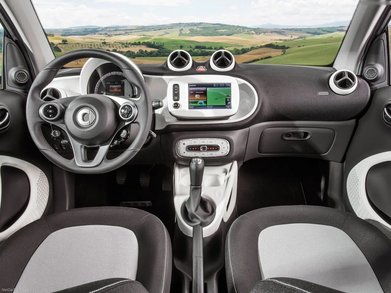 Smart fortwo (2015) – interiér