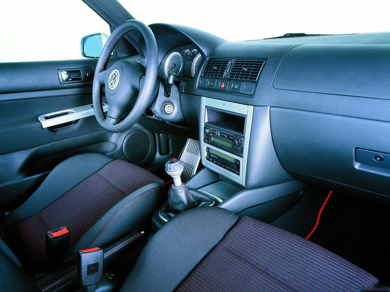 Volkswagen Golf GTI 25th Anniversary (2001) - Interior