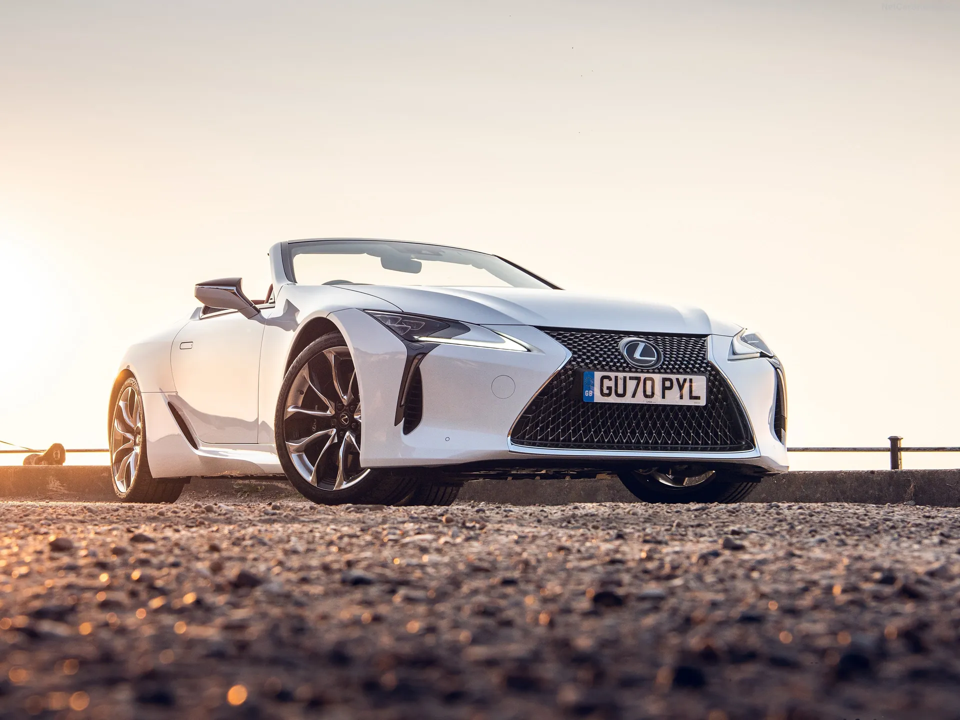Lexus LC Convertible [UK] (2021)