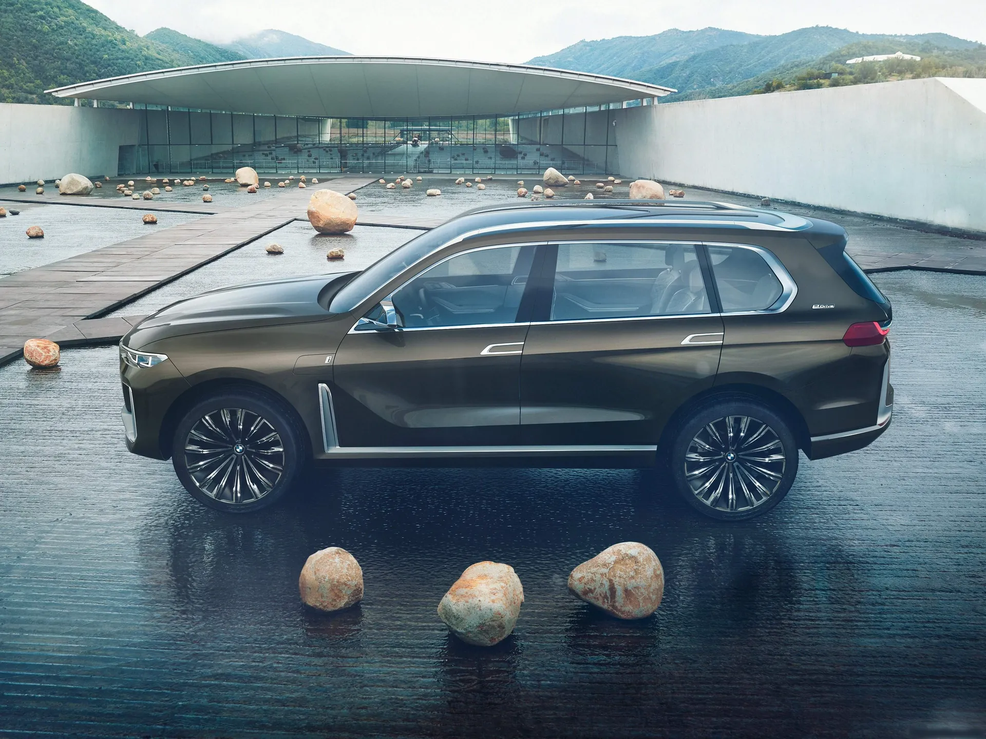 BMW X7 iPerformance Concept (2017) – boční profil