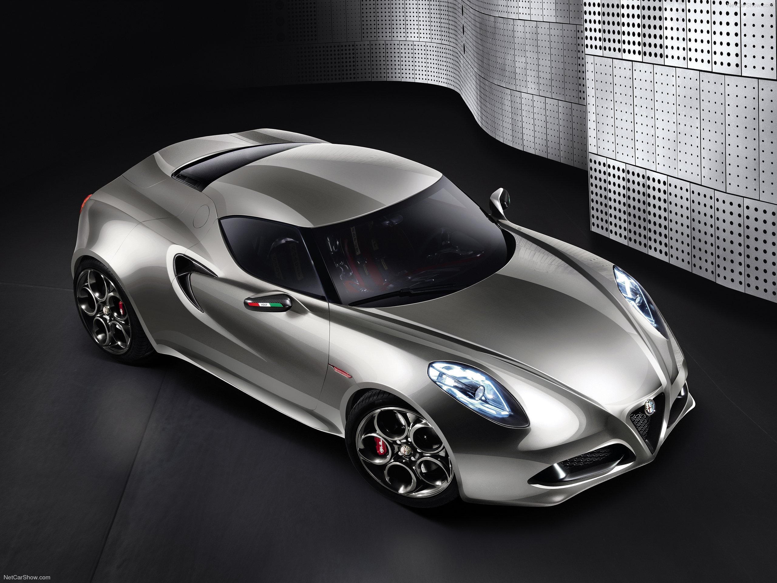 Alfa Romeo 4C Concept (2011)