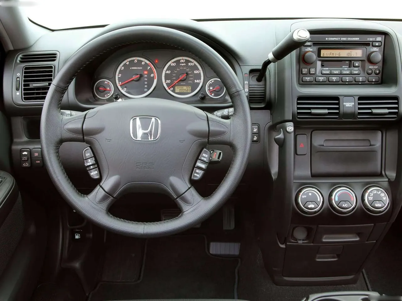 Honda CRV SE (2005) – interiér