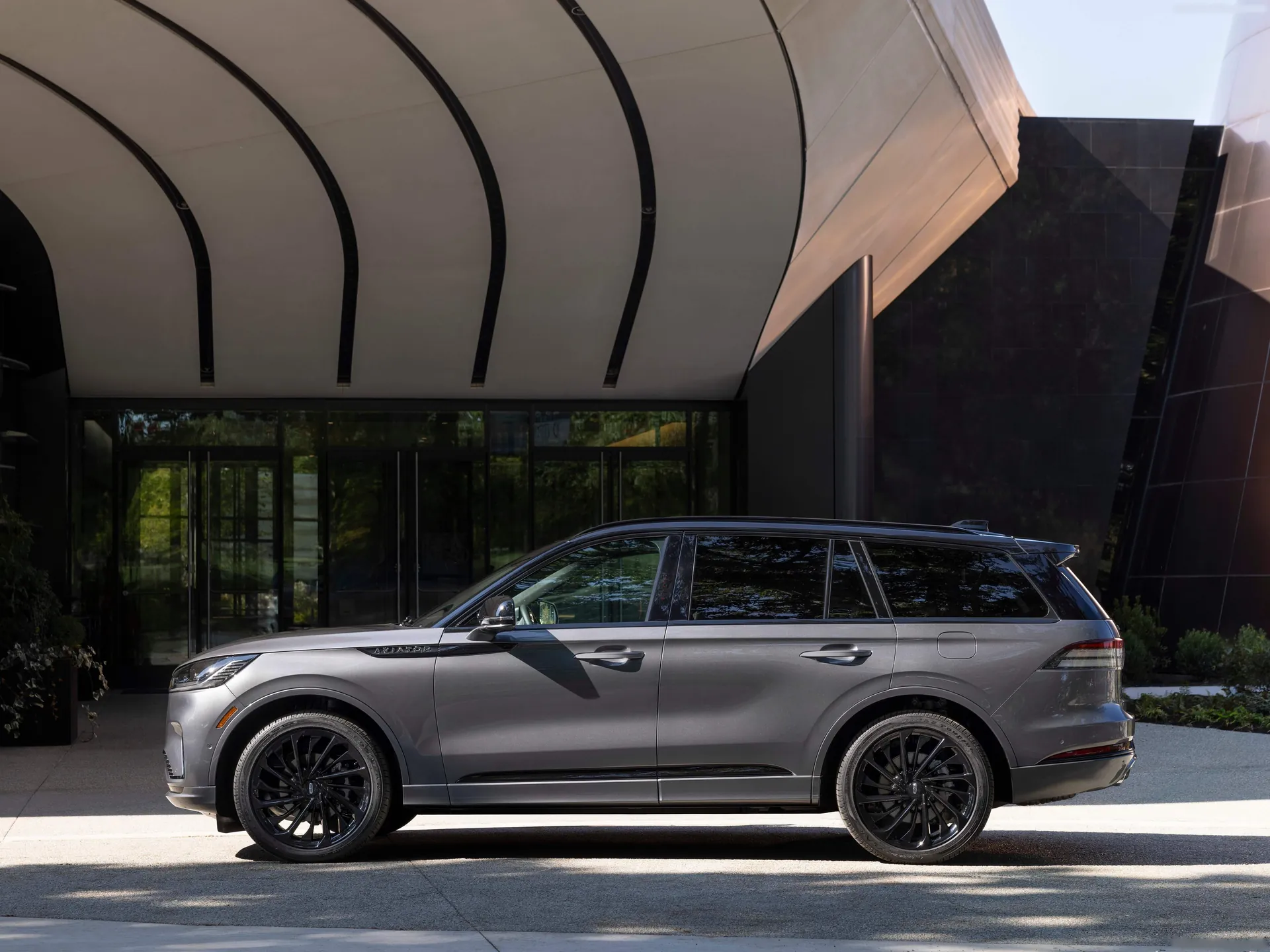 Lincoln Aviator (2025) – boční profil
