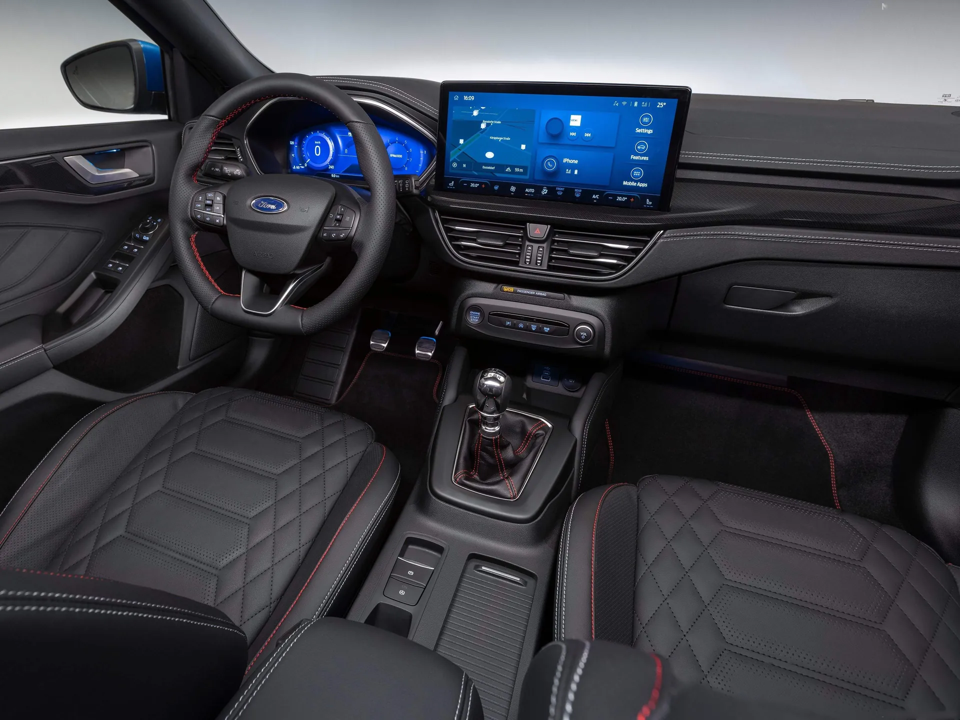 Ford Focus (2022) – interiér