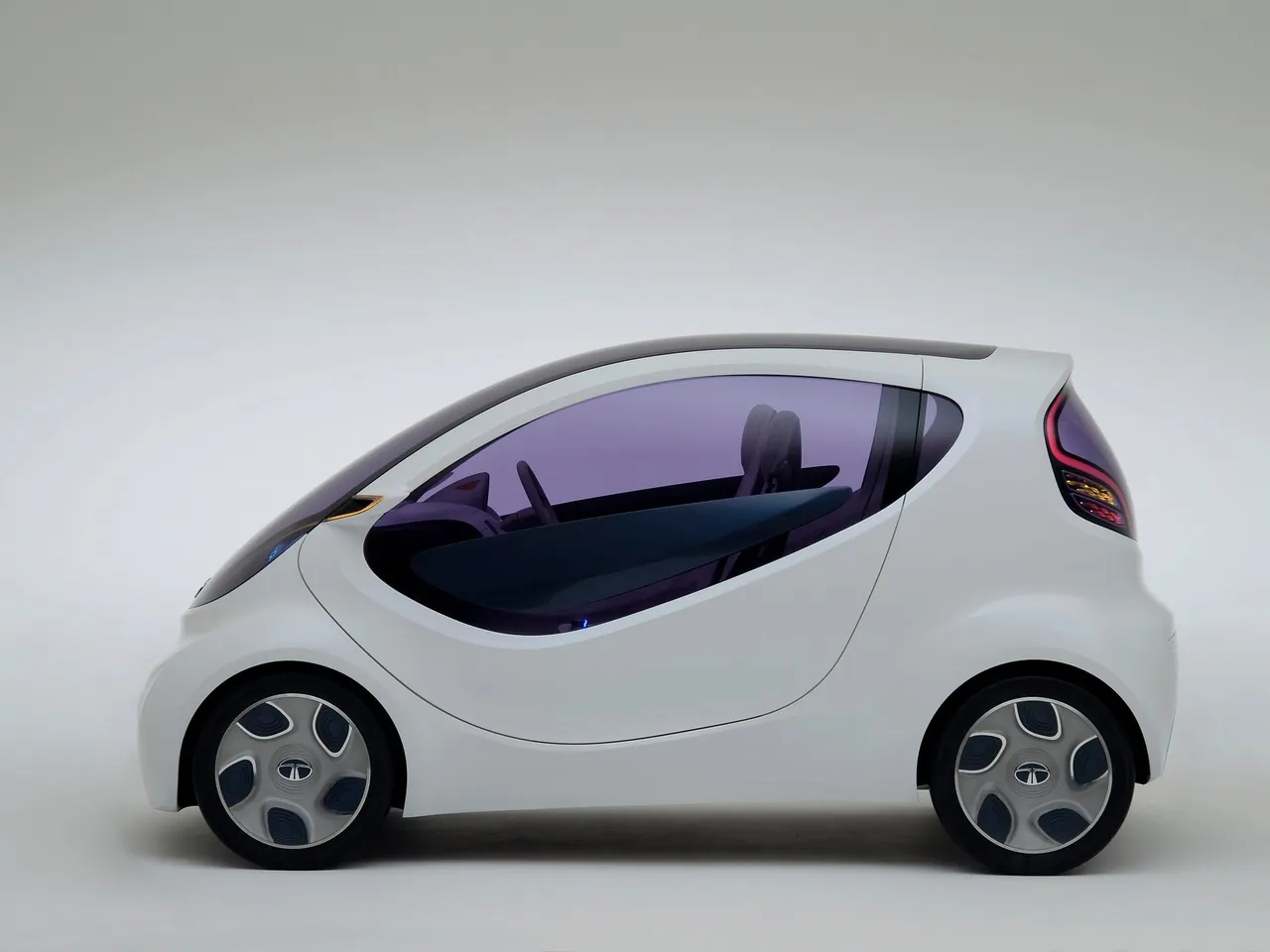 Tata Pixel Concept (2011) – boční profil