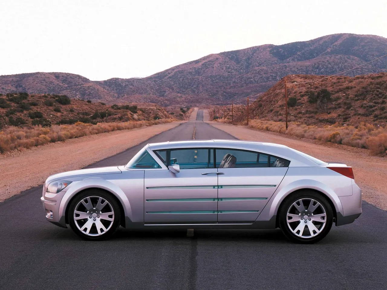 Dodge Super8 Hemi Concept (2001) – boční profil