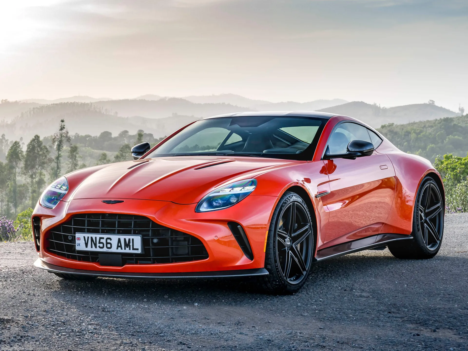 Aston Martin Vantage (2025) - Front Three-Quarter