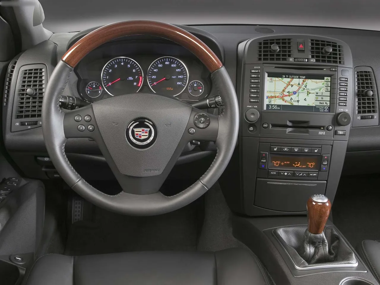 Cadillac CTS (2006) – interiér