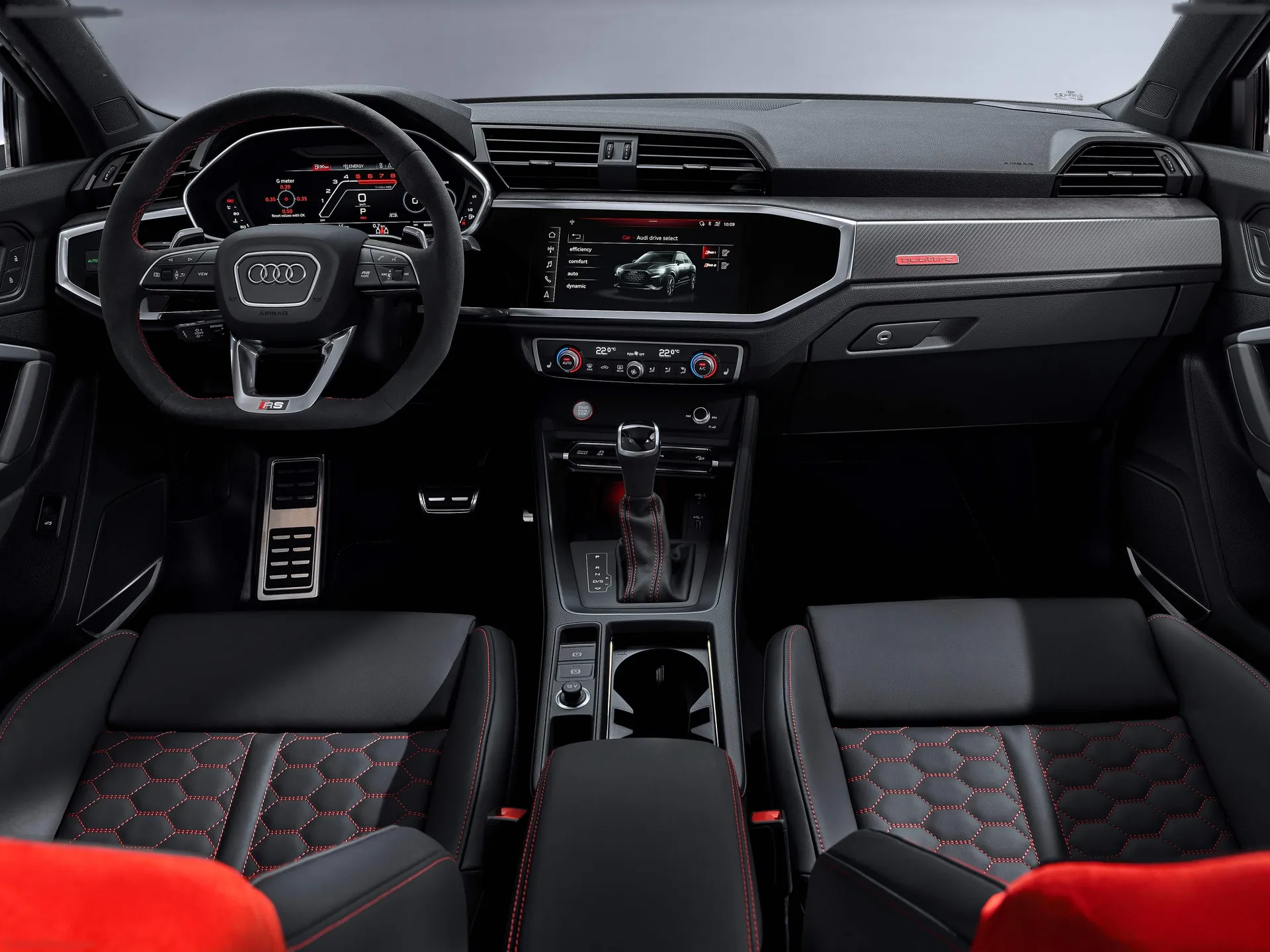 Audi RS Q3 (2020) – interiér