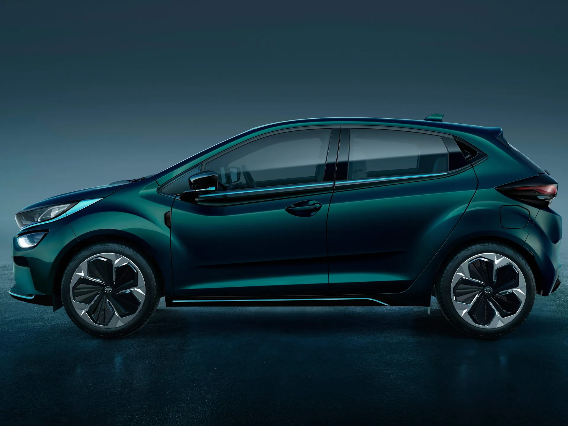 Tata Altroz EV Concept (2019) – boční profil