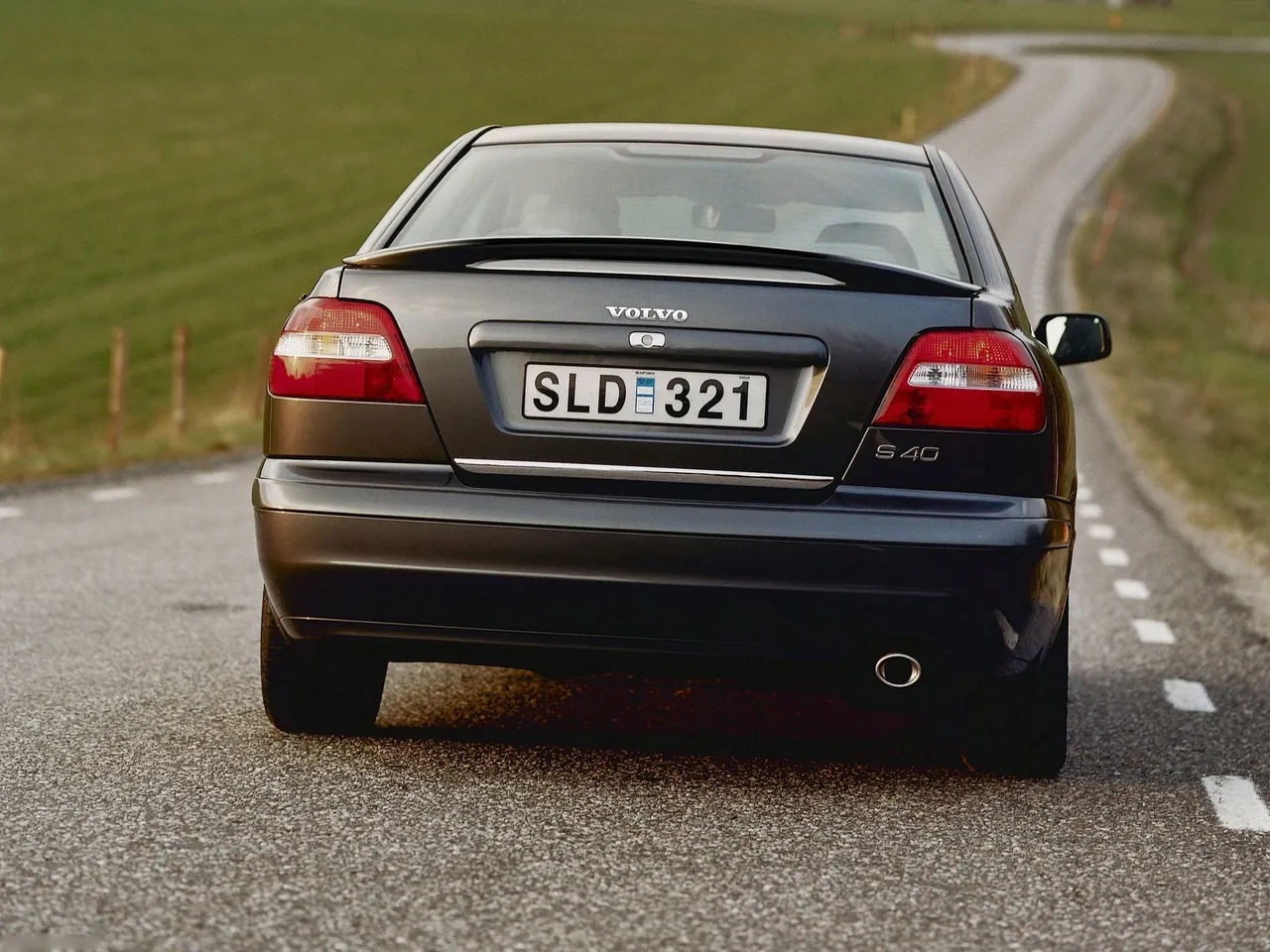 Volvo S40 (2001) – zezadu