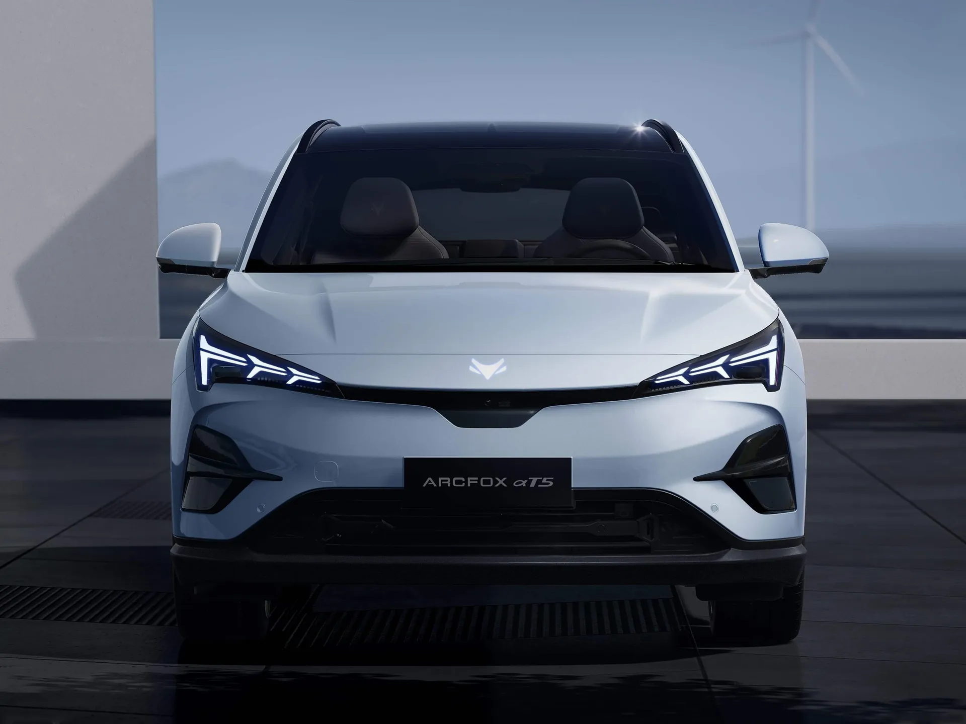 BAIC ArcFox Alpha T5 (2024) – zepředu
