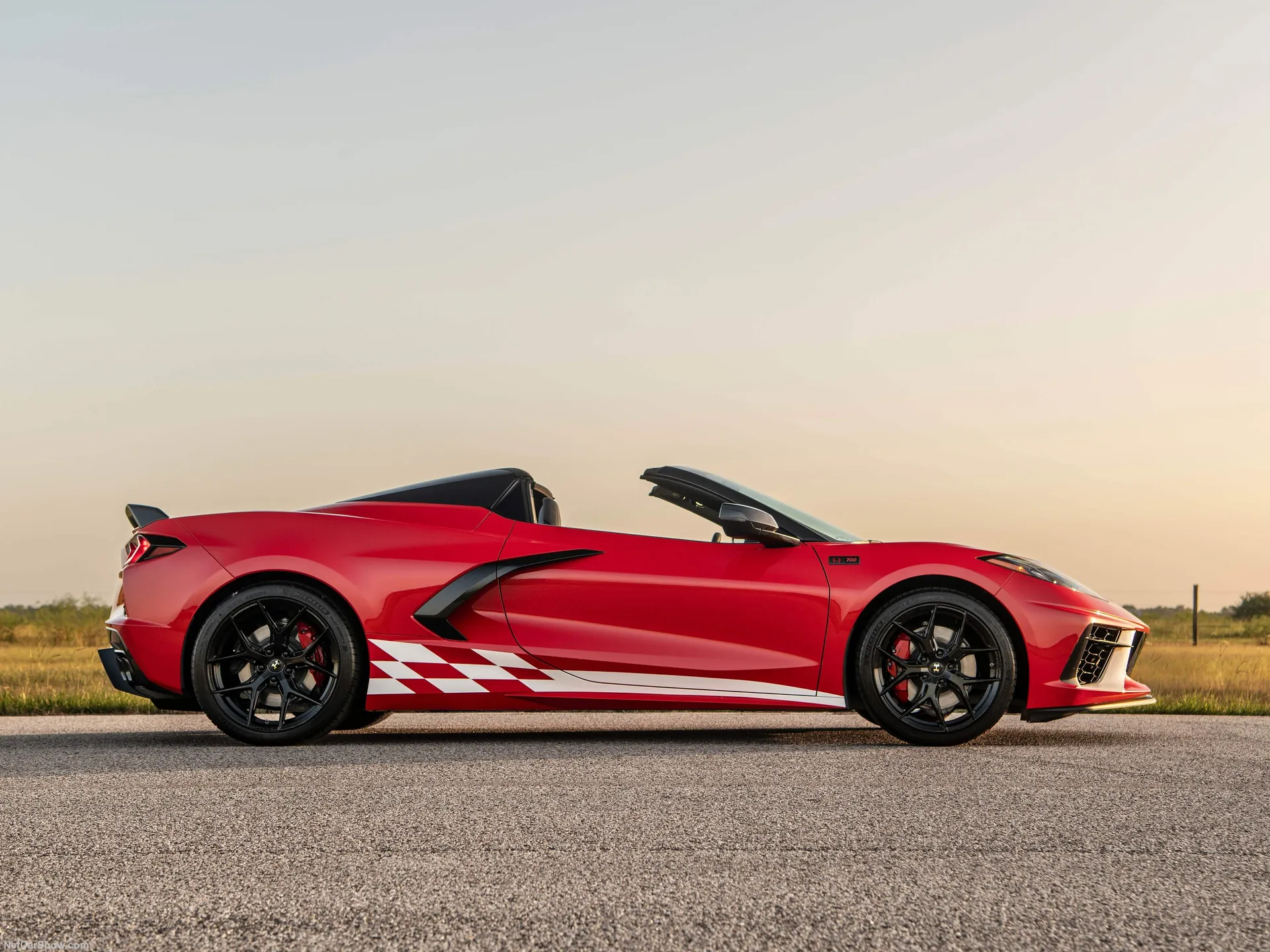 Hennessey H700 Corvette C8 Convertible (2024) – boční profil