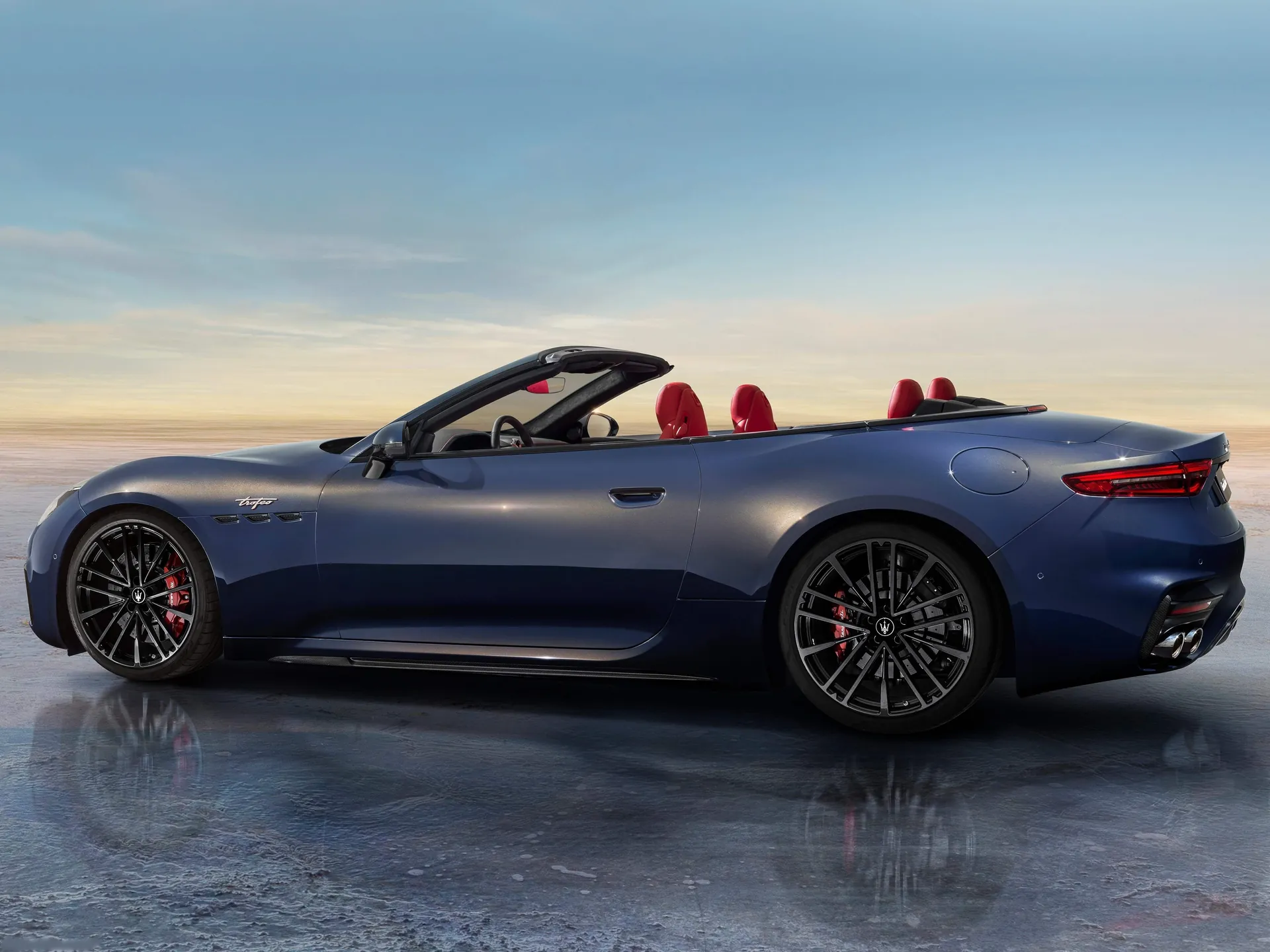 Maserati GranCabrio Trofeo (2025) – boční profil