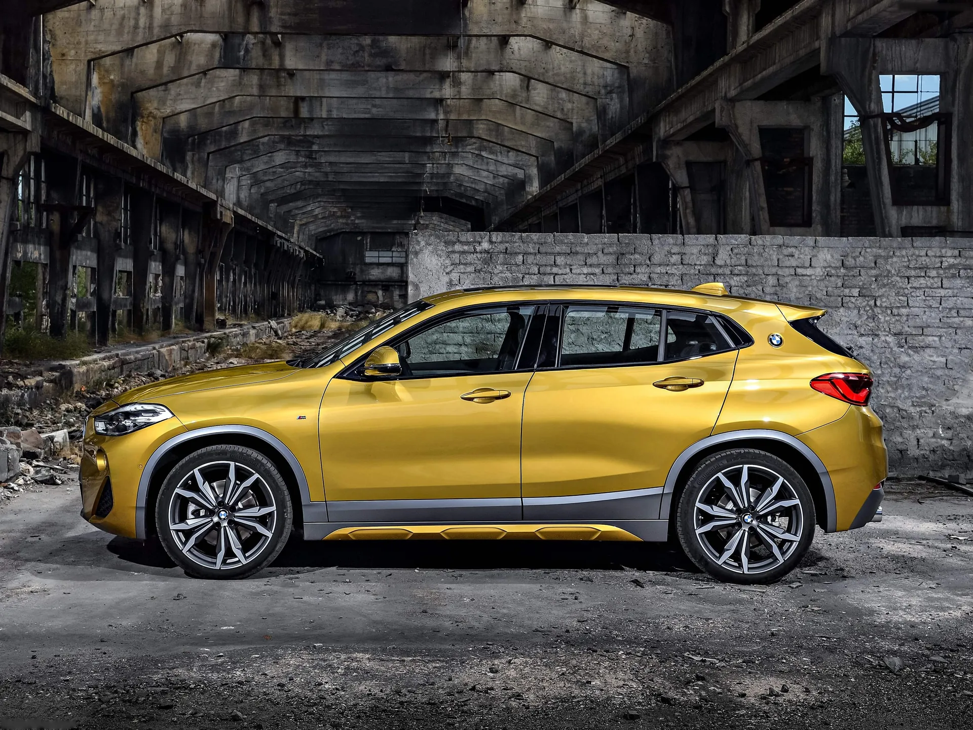 BMW X2 (2019) – boční profil