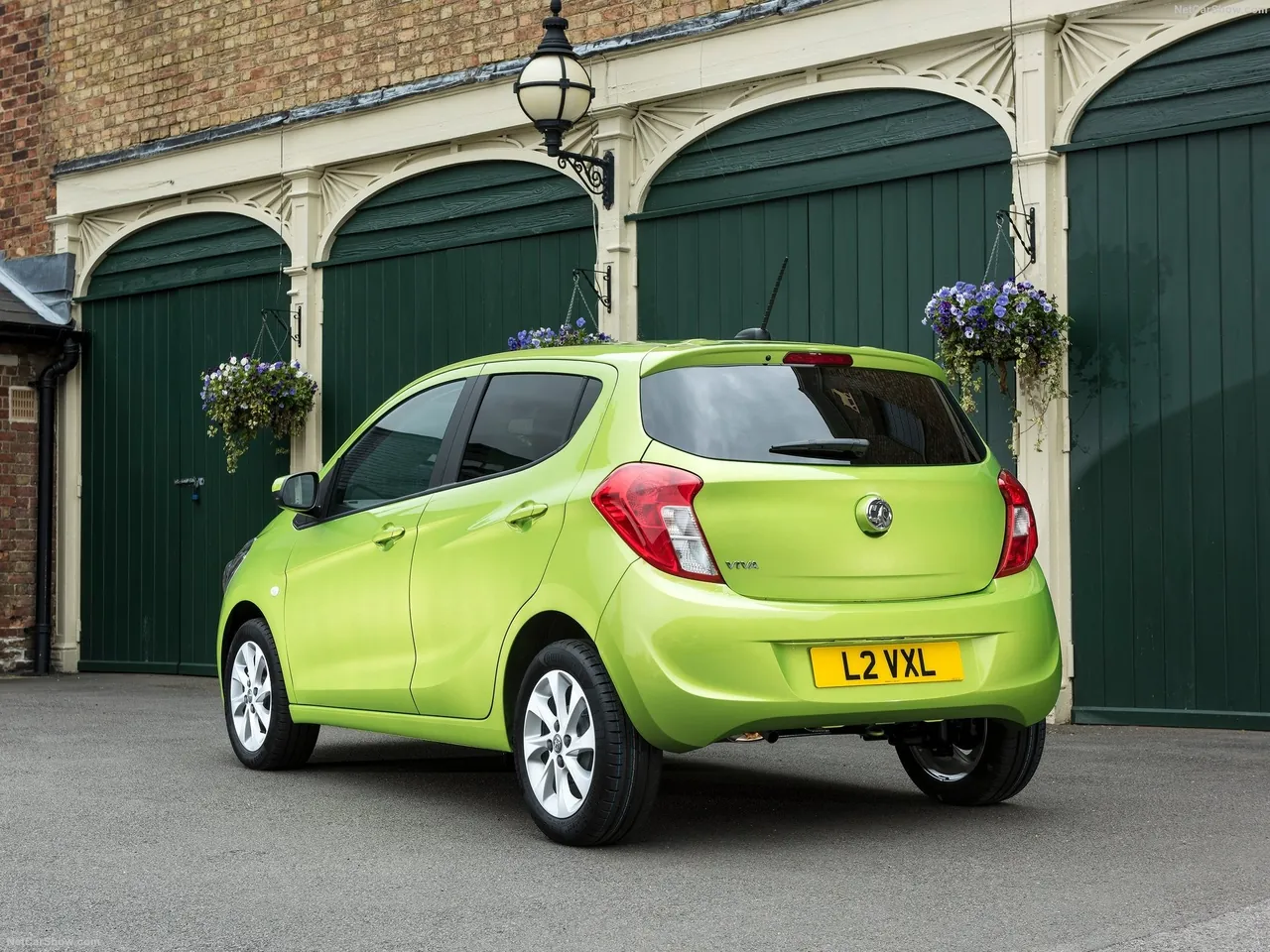 Vauxhall Viva (2015) – zadní tříčtvrteční pohled