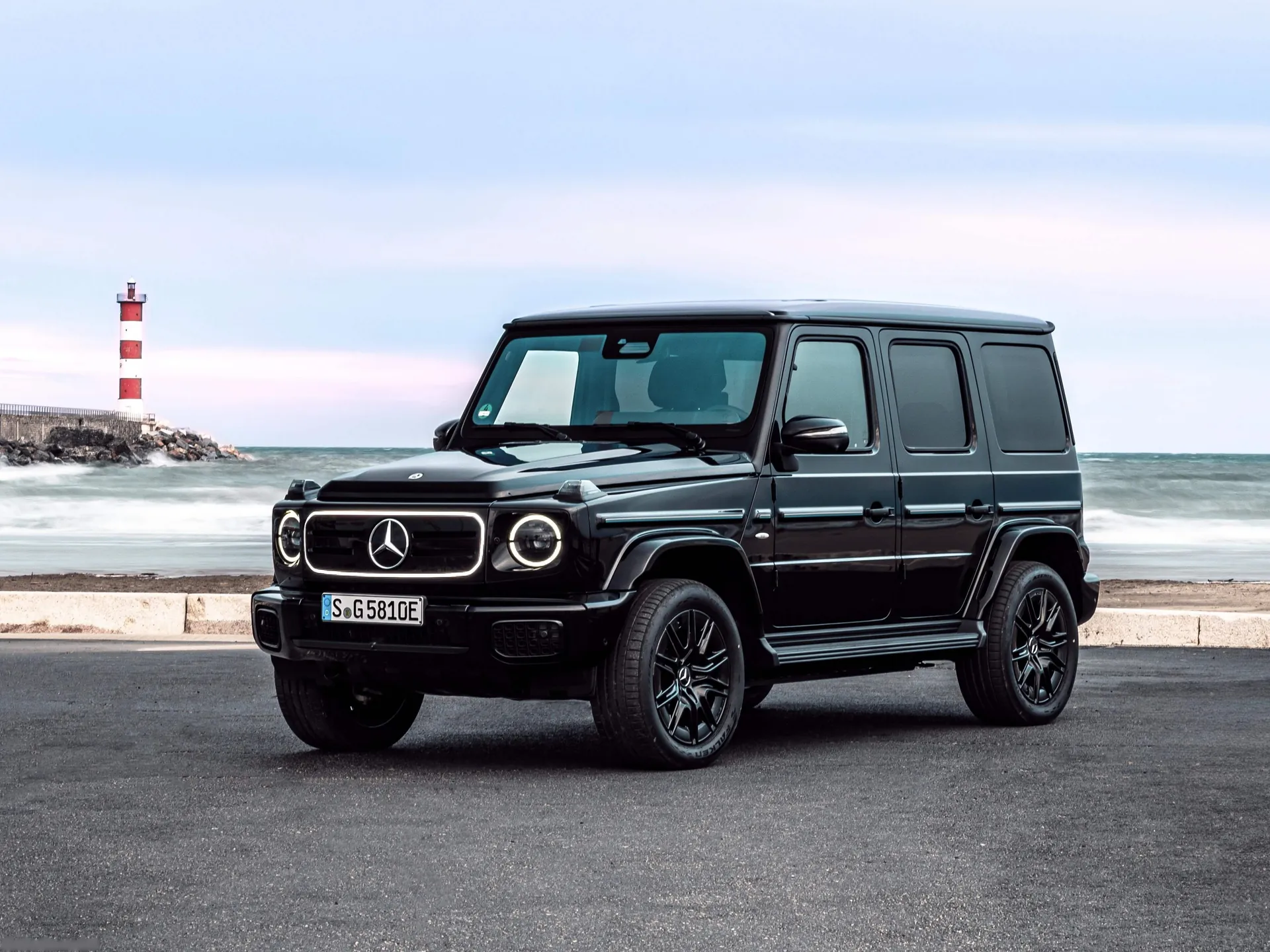 Mercedes-Benz G580 with EQ Technology (2025)