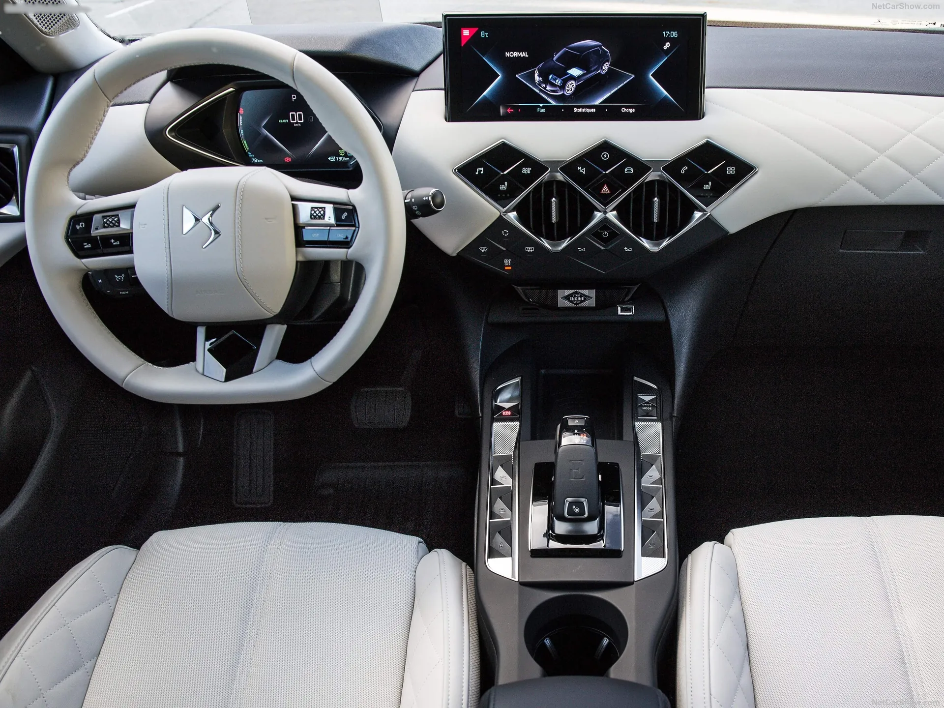 DS 3 Crossback E-Tense (2020) – interiér