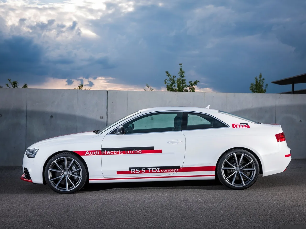 Audi RS5 TDI Concept (2014) – boční profil