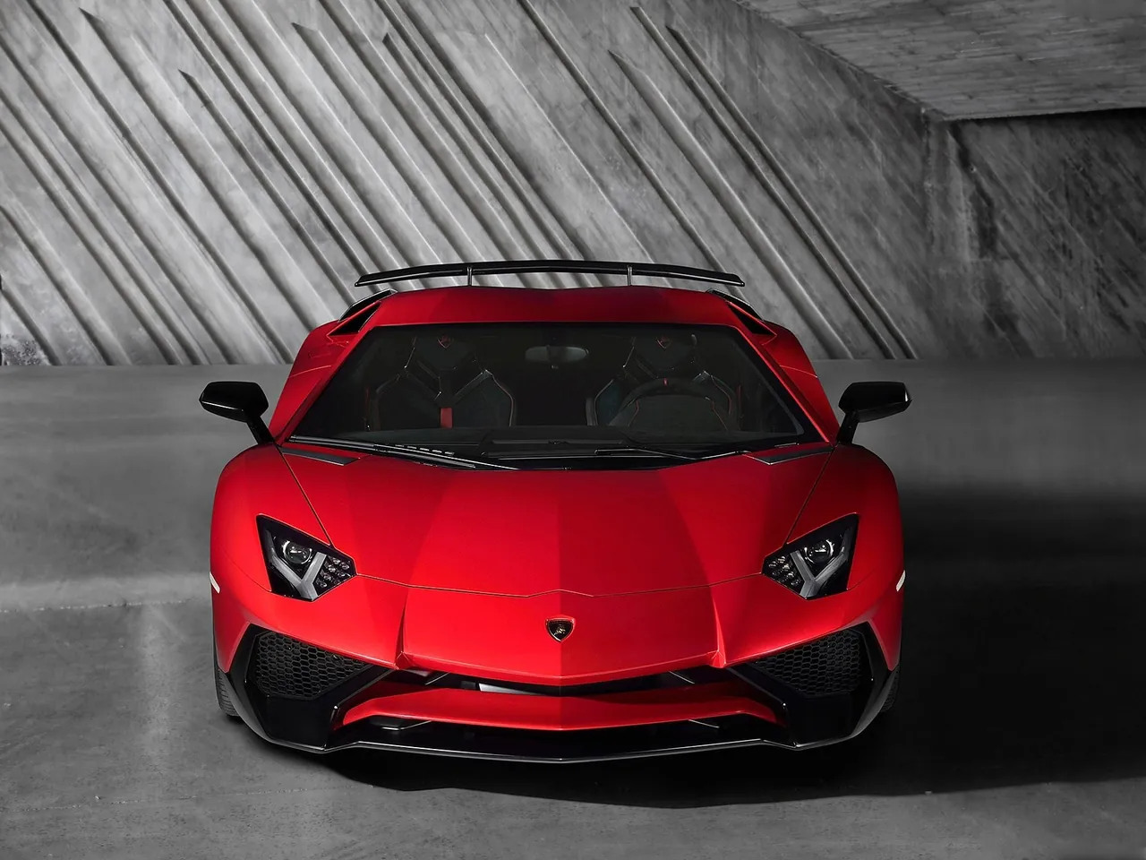 Lamborghini Aventador LP750-4 SV (2016) – zepředu