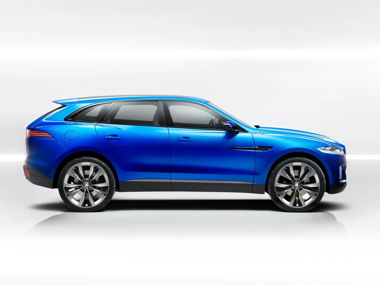 Jaguar C-X17 Concept (2013) - Side Profile