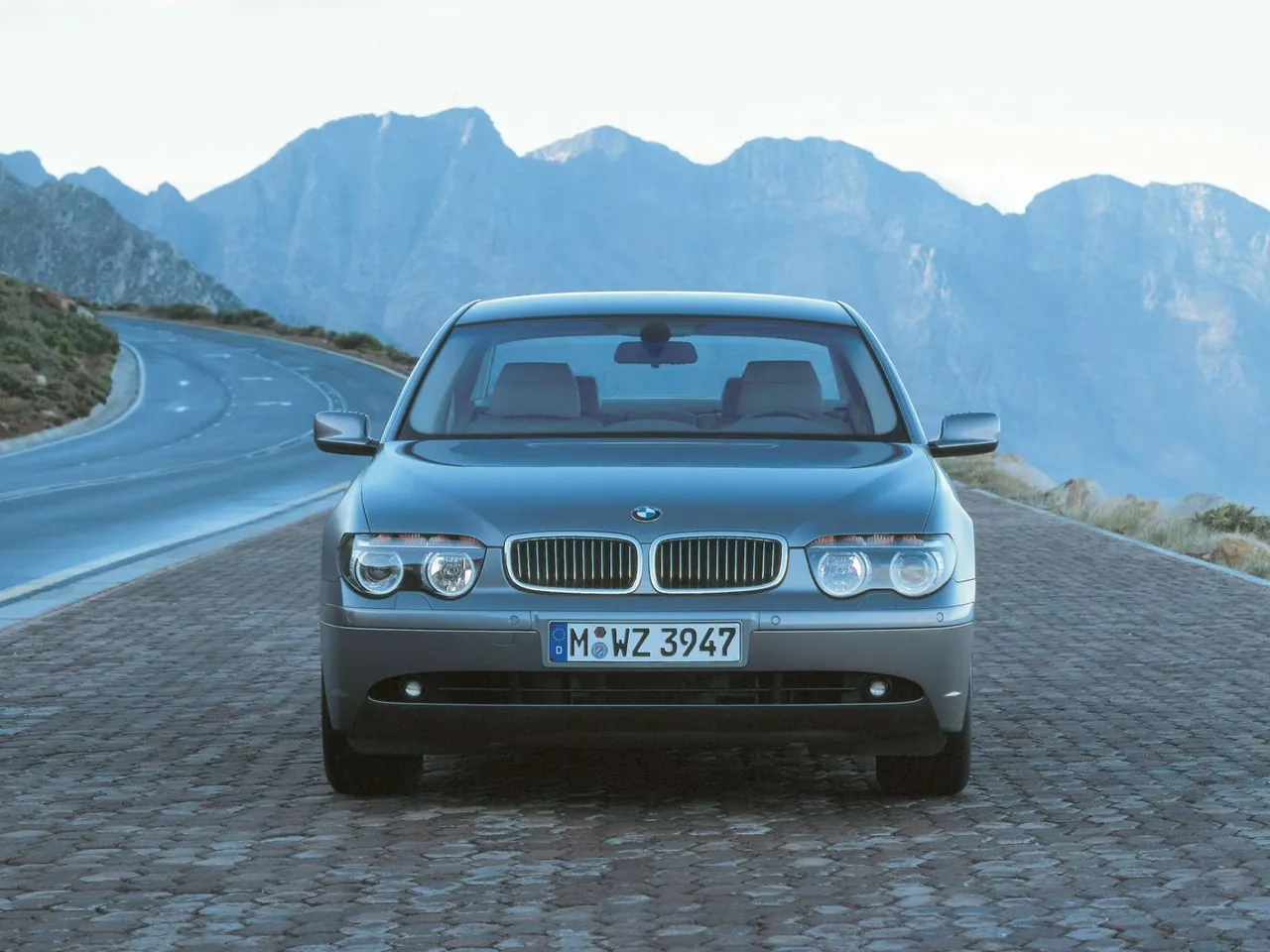 BMW 7 Series (2002) – zepředu