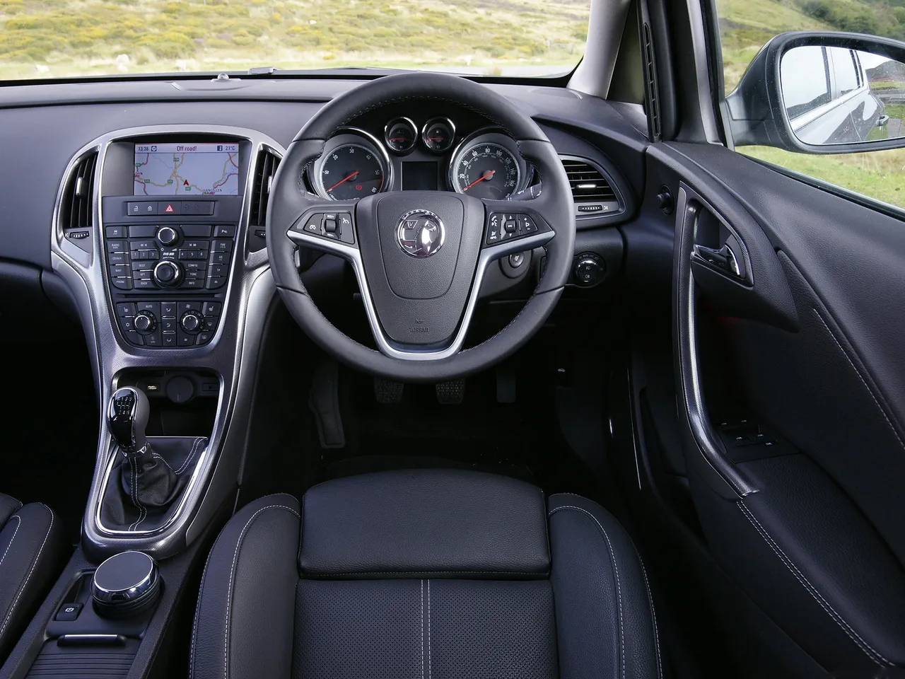 Vauxhall Astra (2010) – interiér