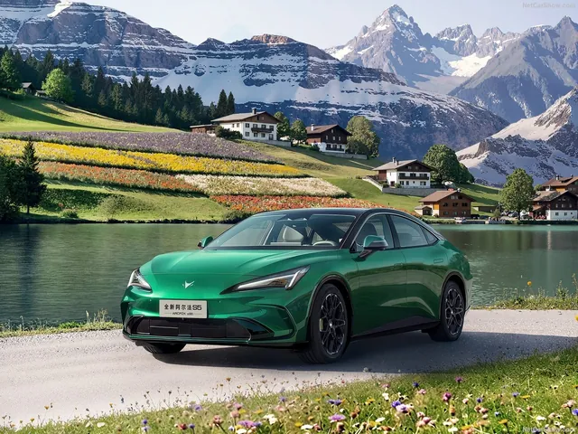 BAIC ArcFox Alpha S5 (2026)