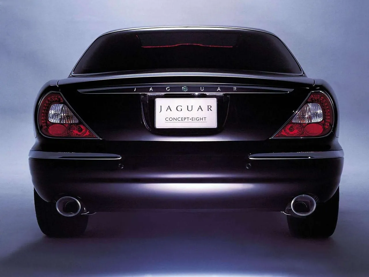 Jaguar Concept Eight (2004) – zezadu